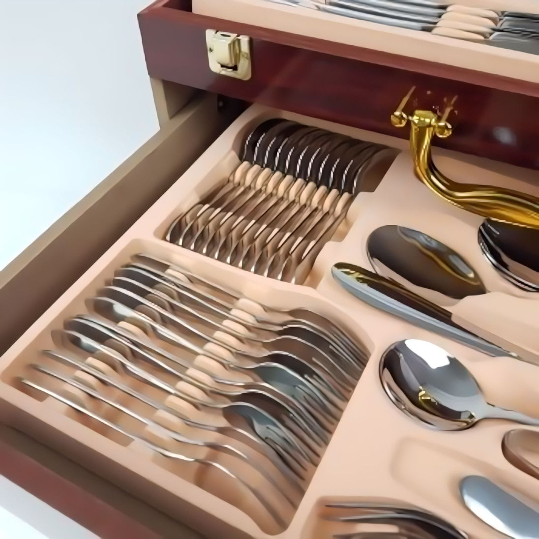 72 - dijelni Escajg u Koferu “Premium Silver” - Zoro