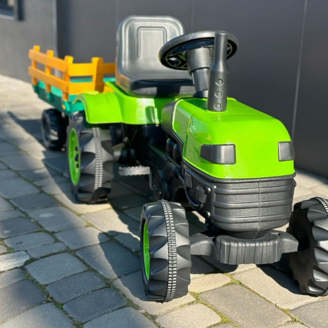 traktor na pedale Dječji Traktor na Pedale s Prikolicom