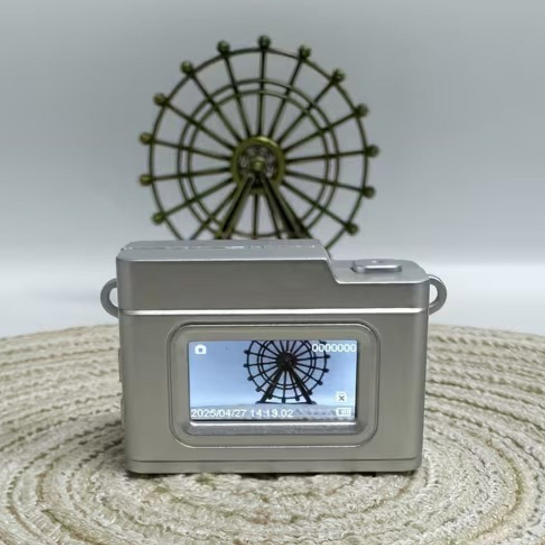 Mini Retro Digitalna Kamera Privjesak 0.96" - Zoro