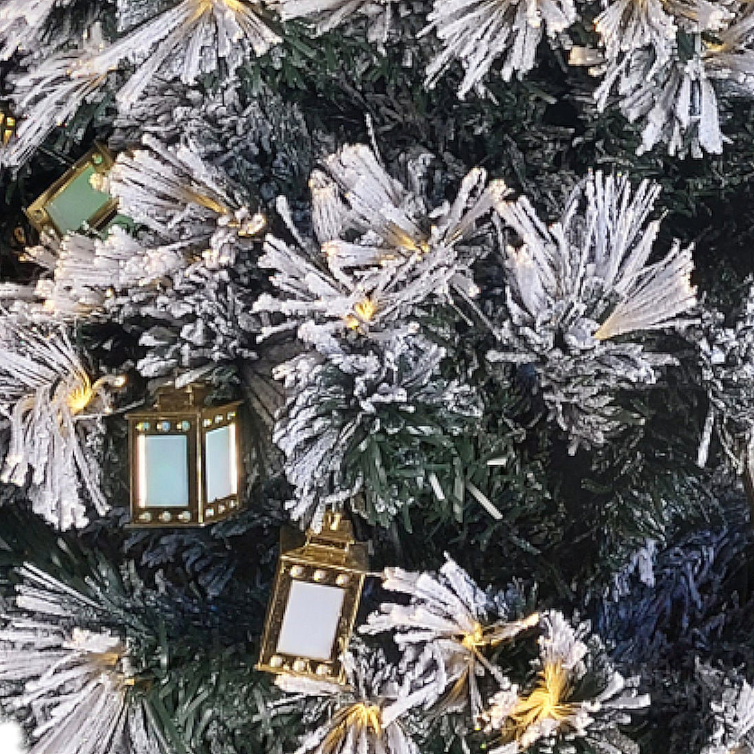 Novogodišnja Jelka s Ugrađenim Lampicama i Ukrasima (210cm) - Zoro